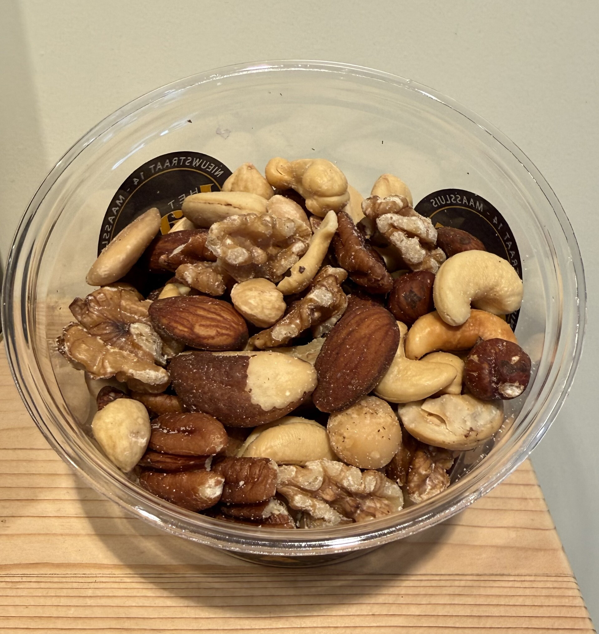 Luxe notenmelange, zelfgebrand. Gezouten/ongezouten.🥜